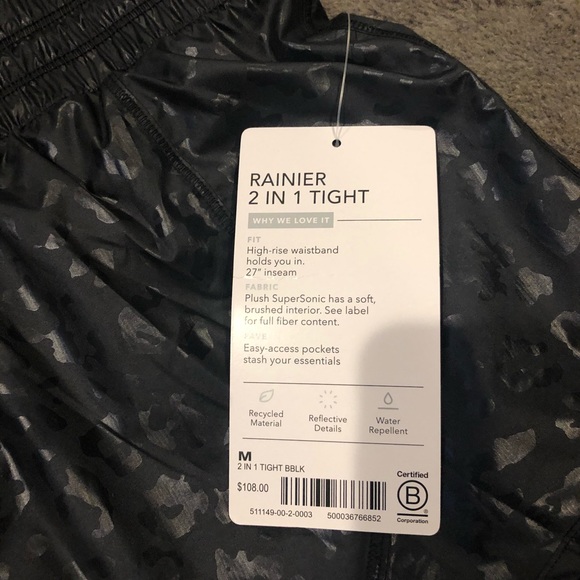NWT Athleta Rainier 2 in 1 tight M fleece lined winter camo shorts high rise - Picture 4 of 6